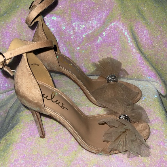 Heels - Picture 3 of 6